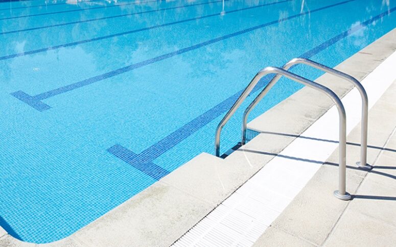 111025_pisina_inside